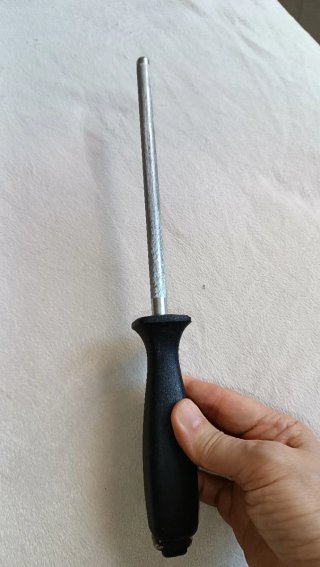 Ceppo portacoltelli in legno con coltelli