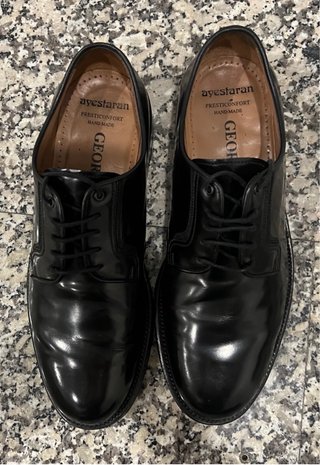 George’s Zapatos Cordones artesanales negros T.42