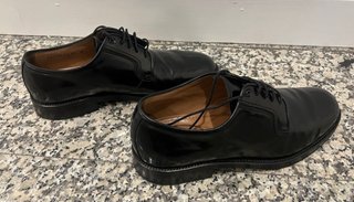 George’s Zapatos Cordones artesanales negros T.42