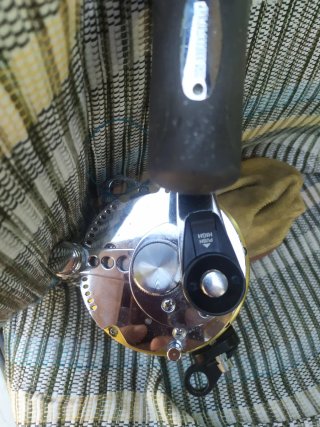 Carrete de currican Tiagra shimano 50 w  y caña
