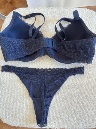 Conjunto lencería azul encaje