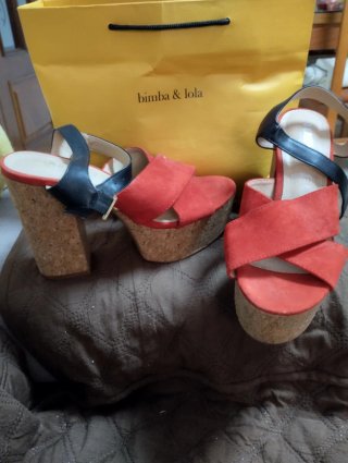 Zapatos Bimba y Lola tacón plataforma