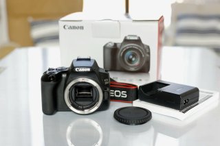 Cuerpo Canon EOS 250D ¡Como Nueva con Caja!