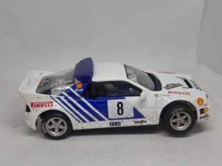 Coche Scalextric Ford RS200