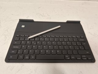 Teclado Samsung Galaxy Tab S7+/S7 FE +Spen +Extras