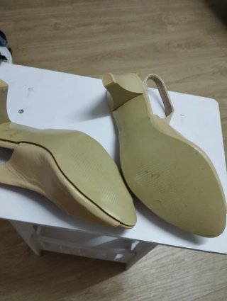 Sandalias tacón beige talla 37