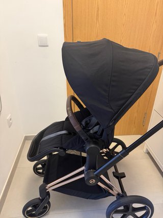Passeggino Cybex Priam nero con ovetto beige
