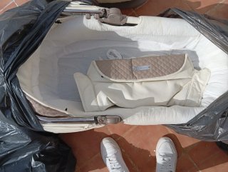 Cochecito de bebé gris