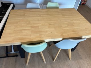 Mesa de comedor madera y metal