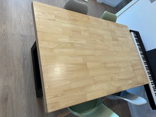Mesa de comedor madera y metal