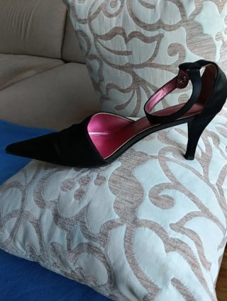 Zapatos de tacón negros para fiesta