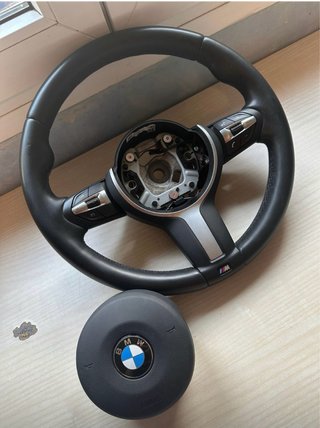 Volante BMW Serie F22