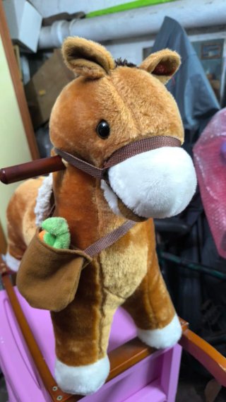 Cavalluccio a dondolo marrone