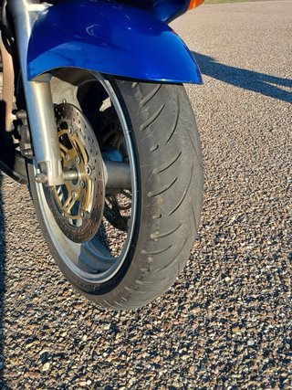Suzuki GSX Azul Sportbike