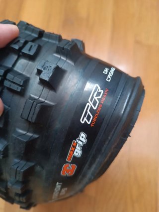 Bicicleta Enduro Canyon Torque M.