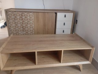 Mueble aparador con diseño geométrico