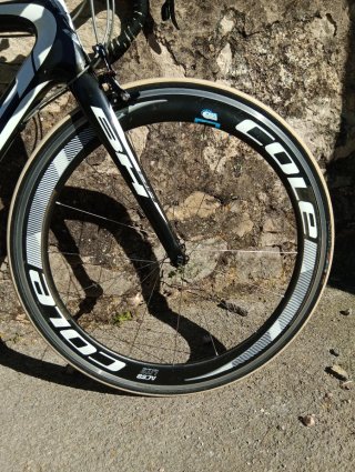 ÚNICA!!!Bicicleta Carretera carbono BH Talla 53