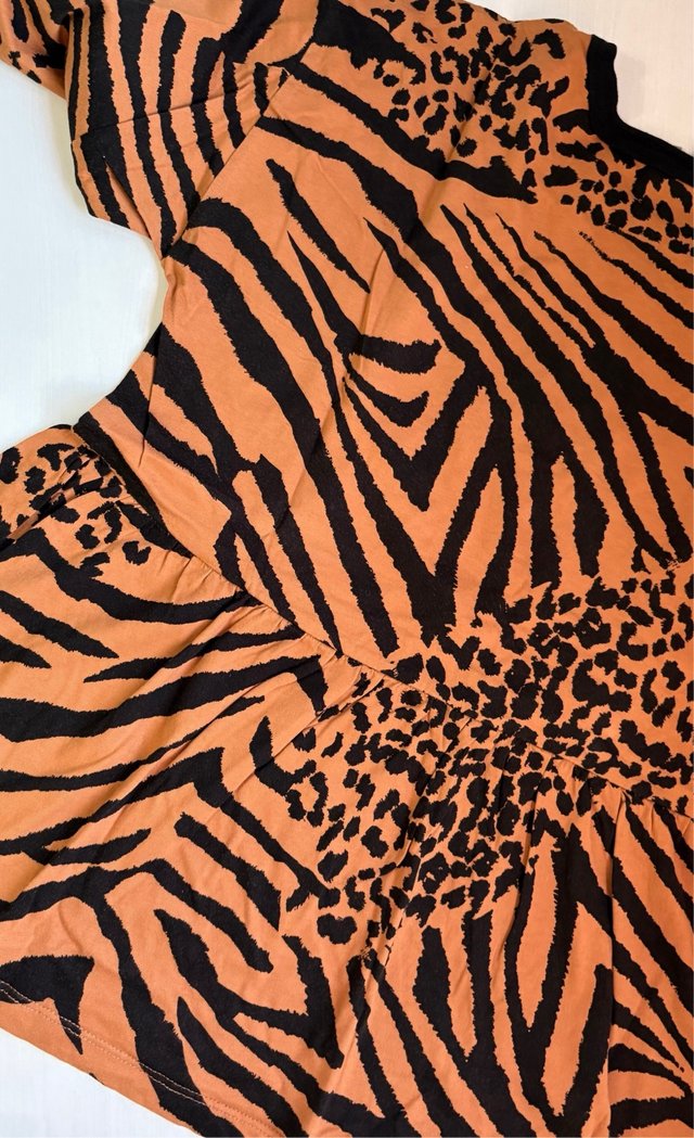 Camiseta estampada animal print mujer
