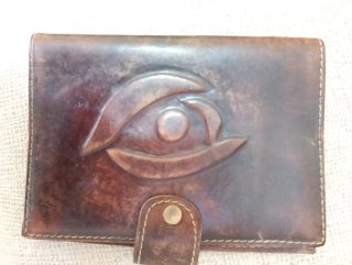 Funda de cuero para agenda con cierre metálico