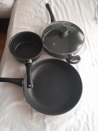Set di pentole e padelle