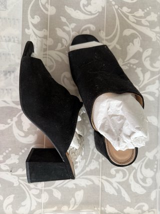Zapatos de tacón negros