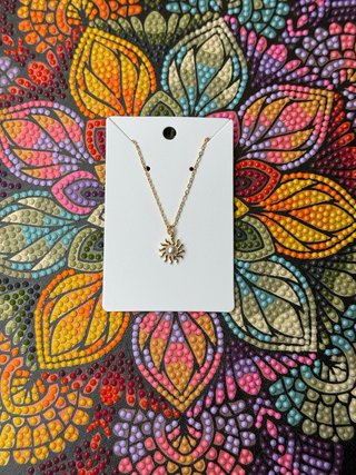 Collar Sol Acero Dorado con Perla