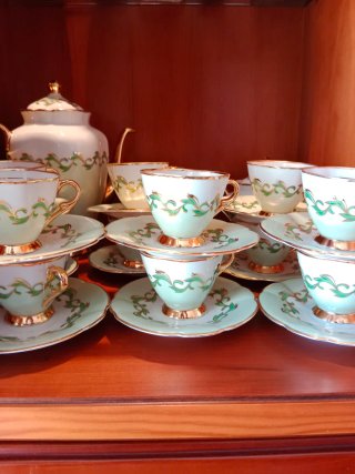 Juego de café o té porcelana oro y verde Bilasoa