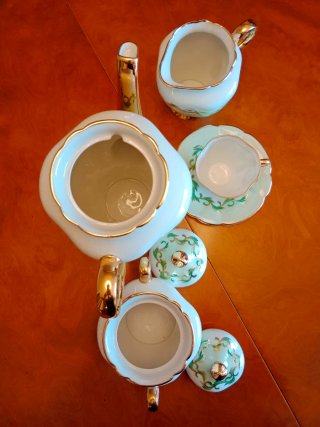 Juego de café o té porcelana oro y verde Bilasoa