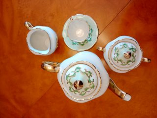 Juego de café o té porcelana oro y verde Bilasoa