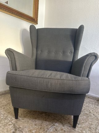 Sillón Orejero Gris Tela