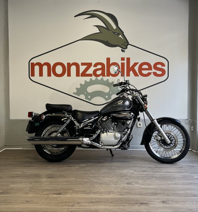 SUZUKI INTRUDER 125 `2007 MONZABIKES
