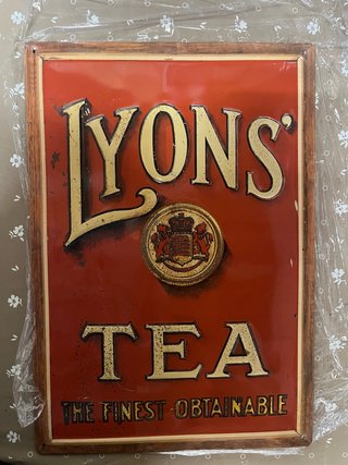 Cartel Metálico Vintage Lyons Tea
