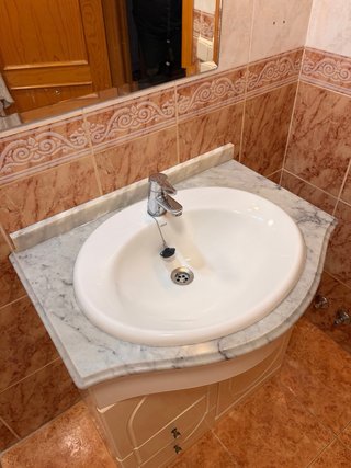 Mueble de baño con lavabo