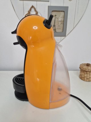 Cafetera Dolce Gusto Naranaja