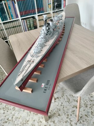 Maqueta HMS Hood 1:200
