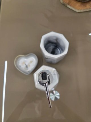 Set bagno effetto marmo con venature oro e argento