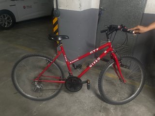 Bicicleta roja GTT