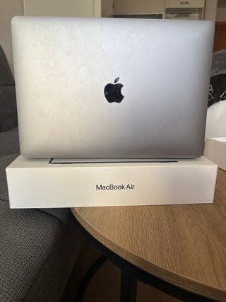 MacBook Air M1 2020 (Pantalla no funciona)