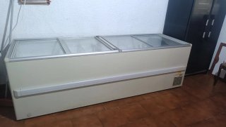 Congelador horizontal con tapa de cristal