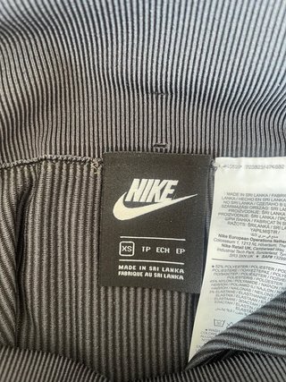 Falda pádel Nike negra