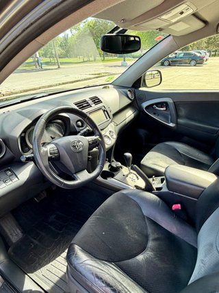 Toyota RAV4 2012