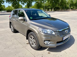 Toyota RAV4 2012