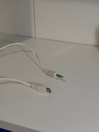 Micrófono Bluetooth Dorado y Blanco