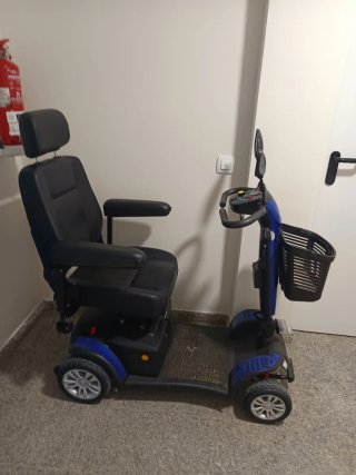 Scooter eléctrico movilidad reducida