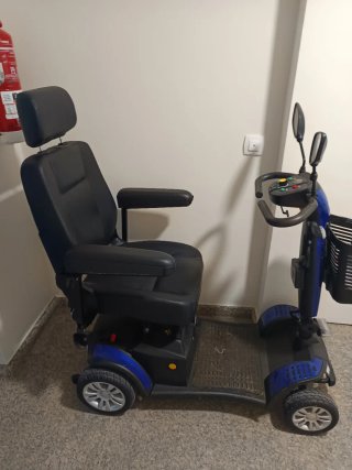 Scooter eléctrico movilidad reducida