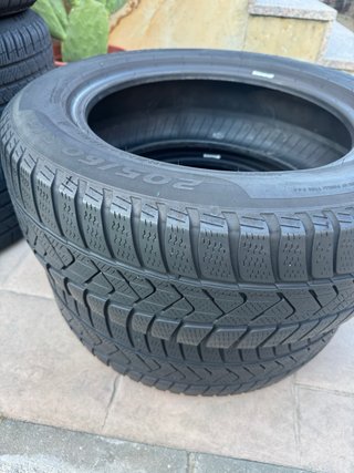Neumáticos Pirelli 205/60 R16