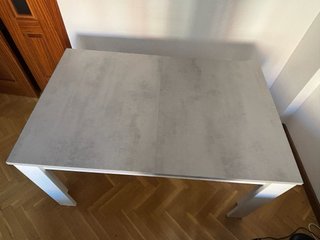 Mesa extensible comedor gris y blanca