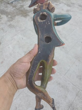 Arlequín de cerámica antiguo