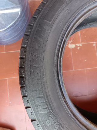 Neumáticos 215/65 R16 C 107/105T 8PR