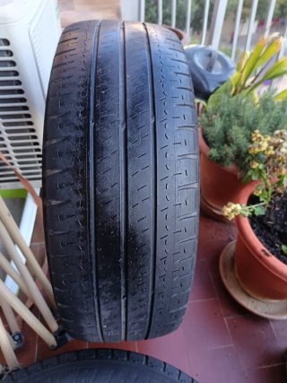 Neumáticos 215/65 R16 C 107/105T 8PR